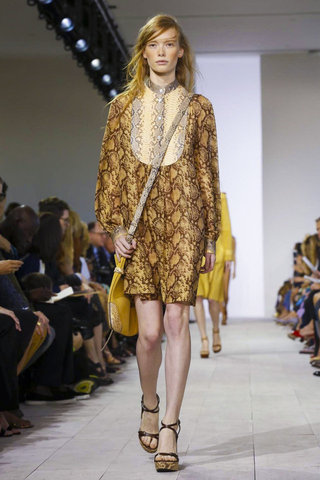 ملابس فخمة Small_Michael-Kors-Ready-to-wear-Spring-Summer-2016-Newyork-fustany21