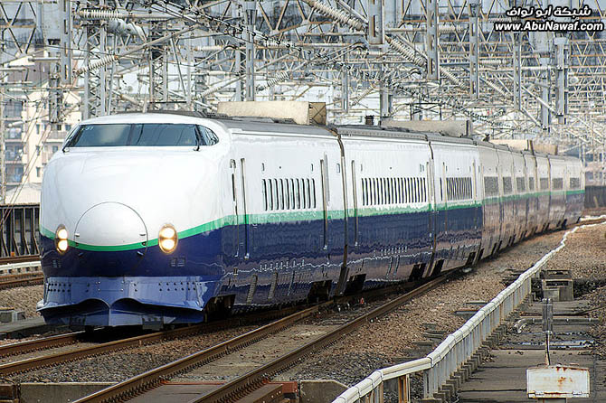 قطار الرصاصه فائق السرعه باليابان ؟؟ 800px-JR_East_Shinkansen_200renewal