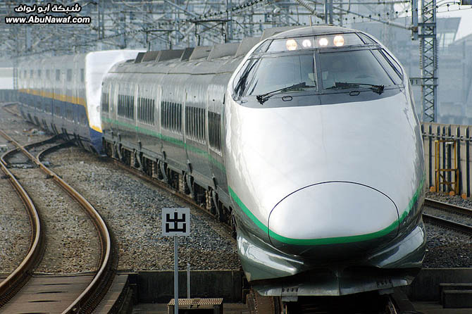 قطار الرصاصه فائق السرعه باليابان ؟؟ 800px-JR_East_Shinkansen_400renewal