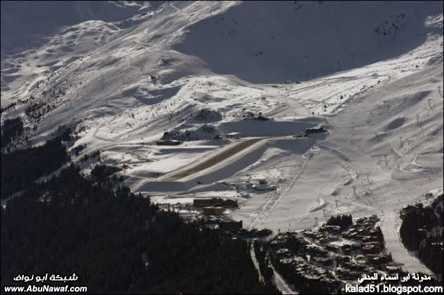 صور : مدرج مطار غريب وخطير + اثار اقدام انسان عملاقة Unusualairport64008