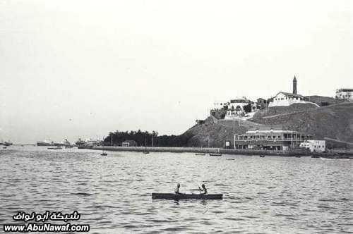 1930ملكه  في  عدن Image008