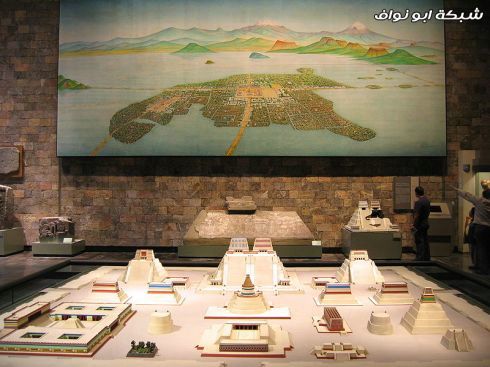 شعب الآزتك  800px-reconstruction_of_tenochtitlan2006