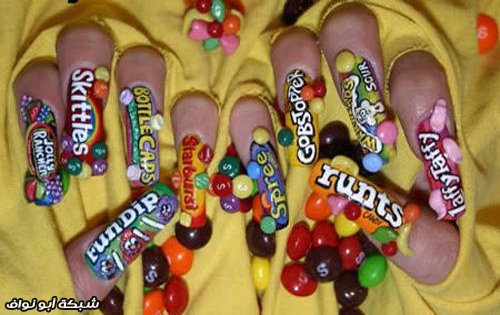 لأحلى صبايا الرسم بالمناكير .. عن جد روووع Candy_Wrapper_Nails1