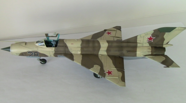 Mig 21 MF 1/48 academy. Mig21023ok