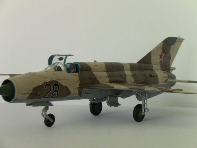 Mig 21 MF 1/48 academy. Mig21034ok