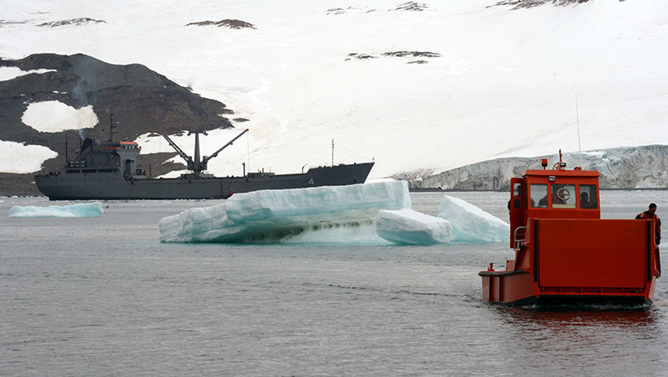 Campaña Antartica 2016/2017 - Página 8 OTRA-OPCION-DE-TAPA-25-01-17_Descarga-Carlini_03-960x600