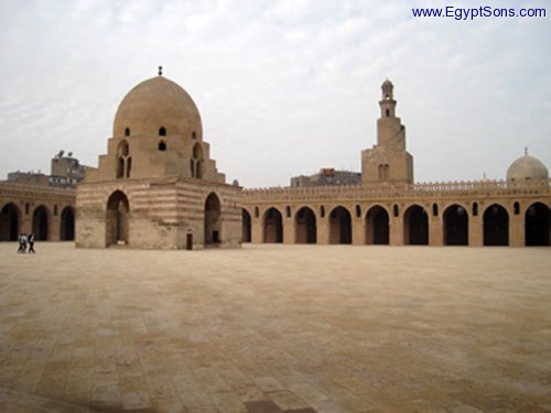 موسوعة العمارة الإسلامية في مصر عبر العصور Ebntoloune1