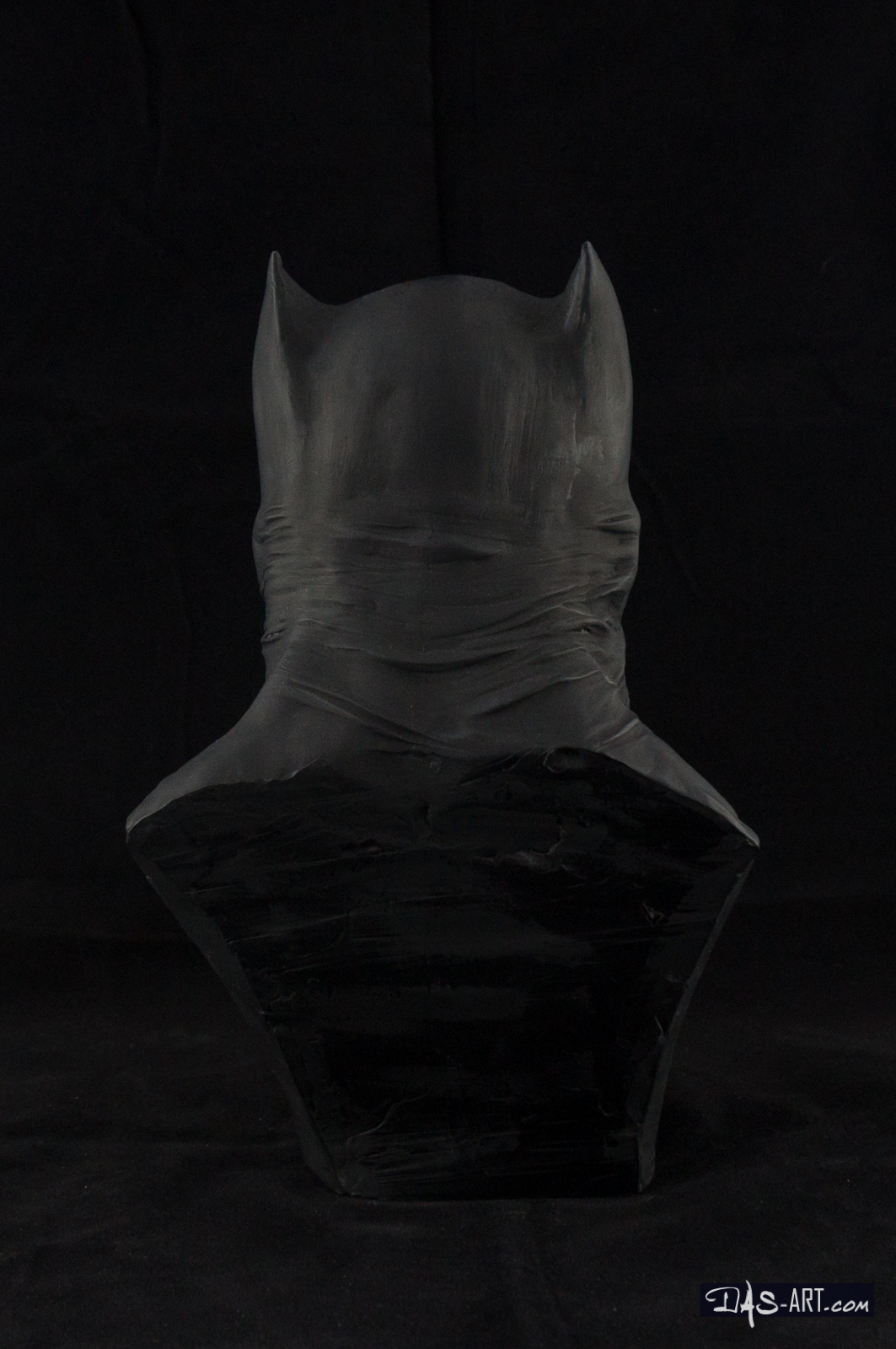 08 - Batman "Frank Miller style" bust 20160209-Batman_Frank_Miller_style-bust-sculpted_by_Mat_Scrivens-painted_by_Das-007