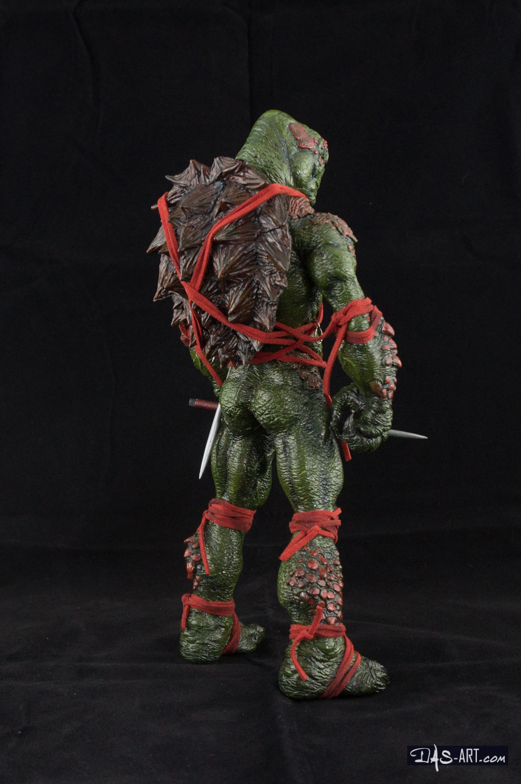 06 - Reptilian Shinobi - Agent R. statue 20160209-Reptilian_Shinobi_Agent_R-statue-sculpted_by_Tom_Morejon-painted_by_Das-006