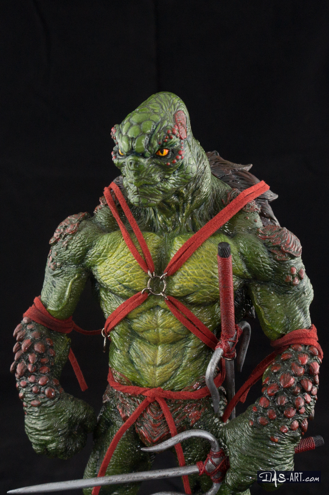 06 - Reptilian Shinobi - Agent R. statue 20160209-Reptilian_Shinobi_Agent_R-statue-sculpted_by_Tom_Morejon-painted_by_Das-009