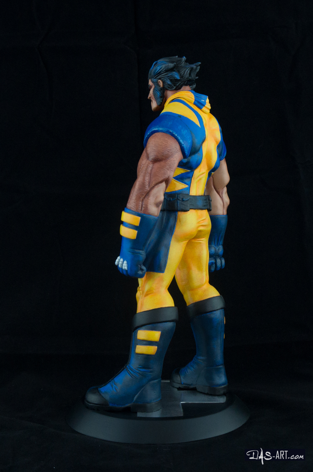 05 - Wolverine "Humberto Ramos style" statue 20160209-Wolverine-Humberto_Ramos_style-statue-sculpted_by_Chucho_Rojas-painted_by_Das-007