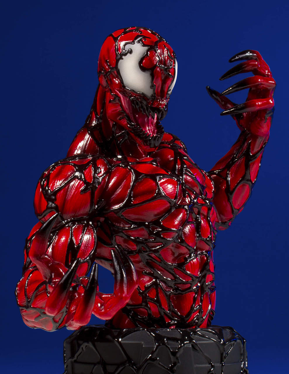 CARNAGE MINI BUST Carnage_11