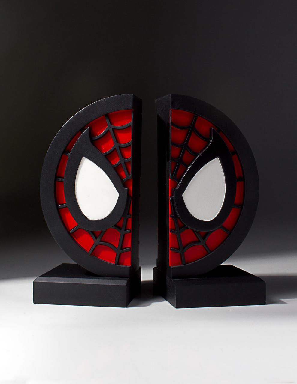 SPIDER-MAN LOGO BOOKENDS Spider-man-logo-bookends_03