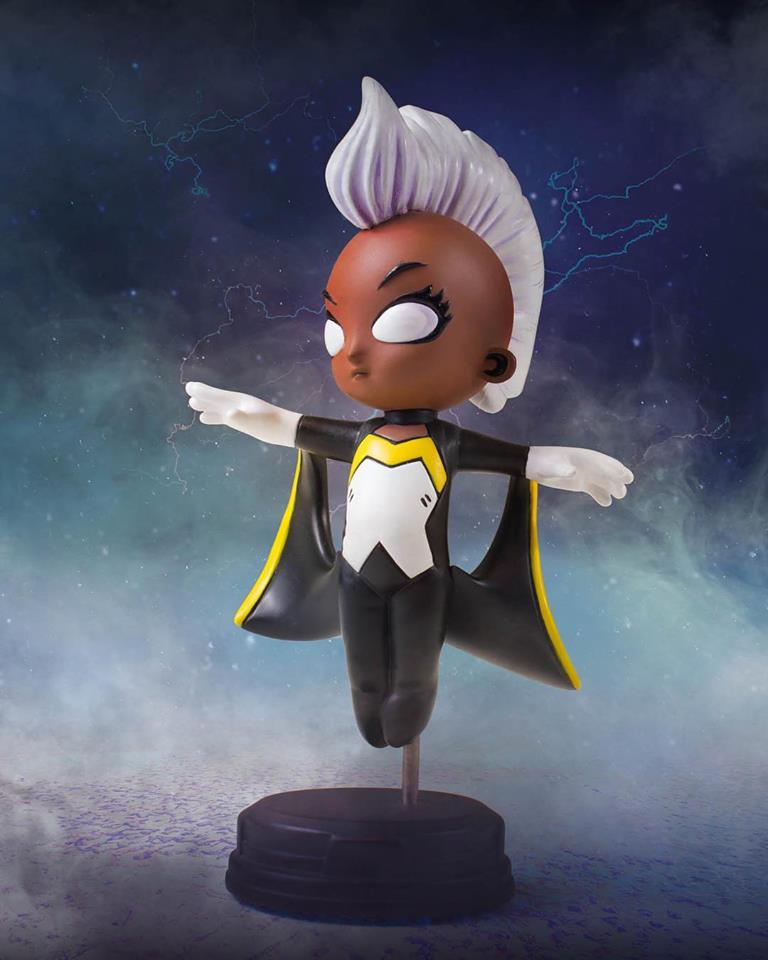 STORM SKOTTIE YOUNG STATUE Storm-young_04