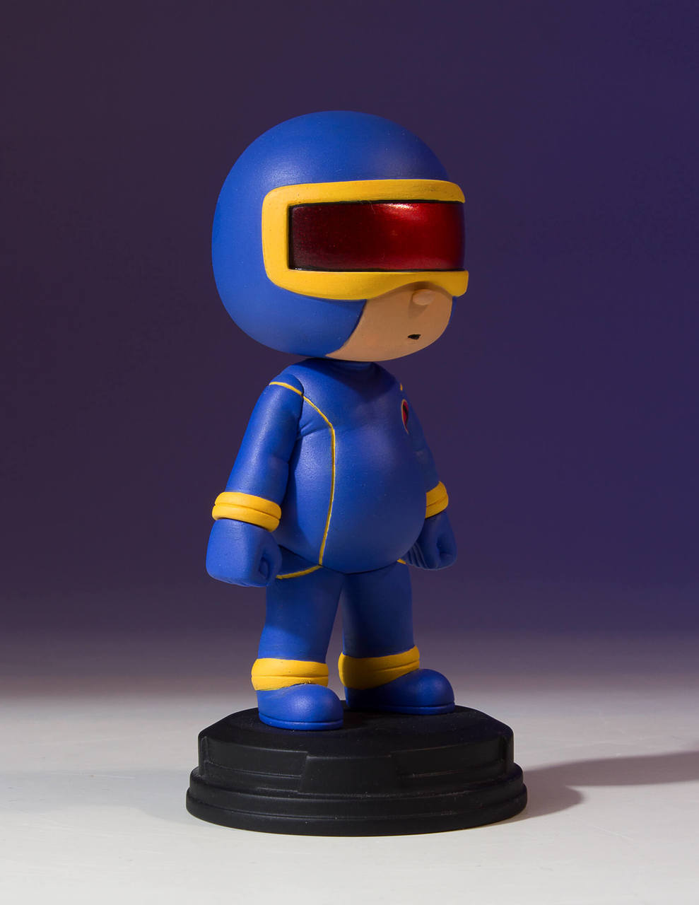 CYCLOPS SKOTTIE YOUNG STATUE Young-cyclops_10