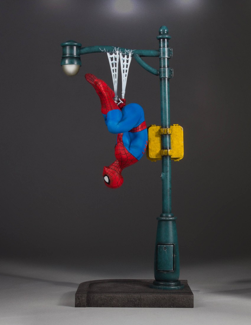 SPIDER-MAN COLLECTOR’S GALLLERY STATUE Spiderman-statue_04