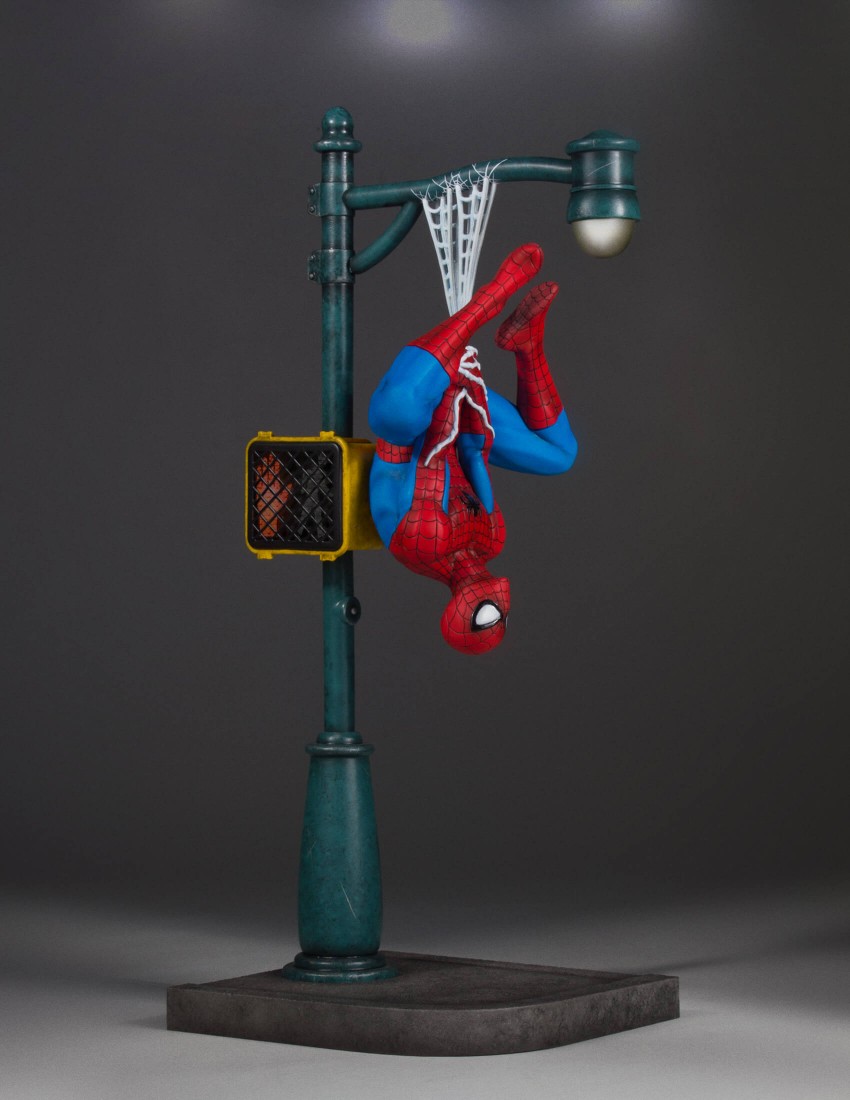 SPIDER-MAN COLLECTOR’S GALLLERY STATUE Spiderman-statue_09