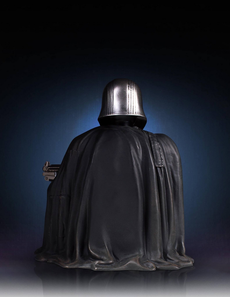 STAR WARS :CAPTAIN PHASMA SDCC2016 EXCLUSIVE MINI BUST Gentle-Giant-SDCC-2016-Captain-Phasma-05-Copier-