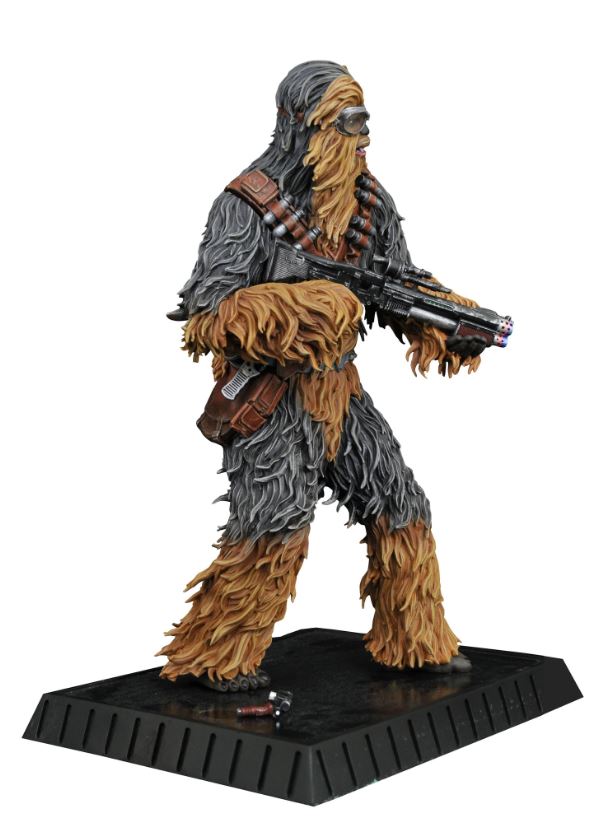 SOLO A STAR WARS STORY : CHEWBACCA MILESTONES STATUE Chewbacca-SASWS_02