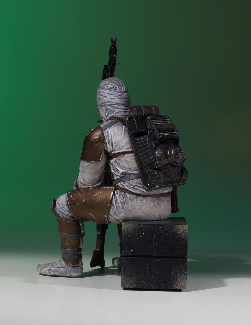 DENGAR COLLECTOR’S GALLERY STATUE Dengar_06