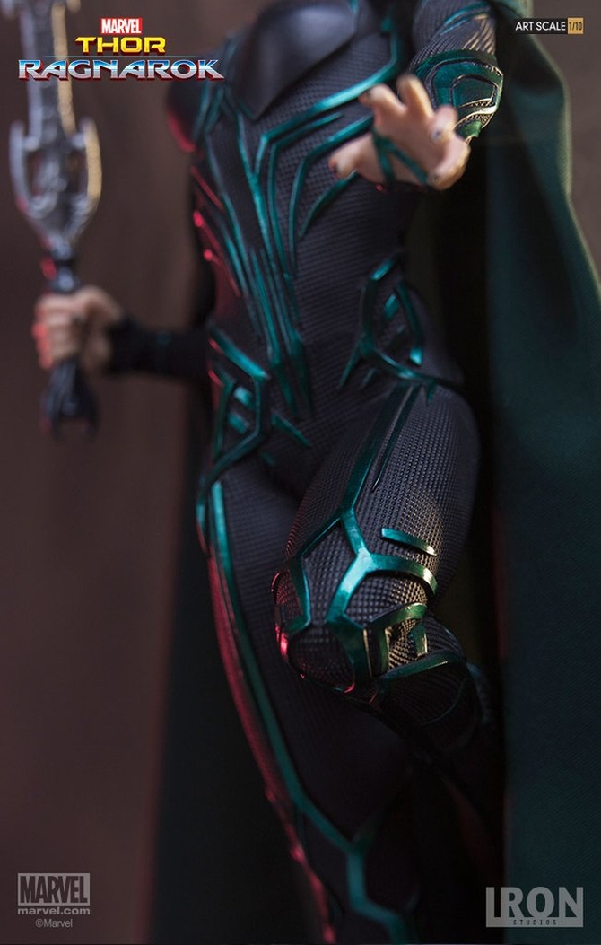 IRON STUDIOS: HELA Thor ragnarock art scale  Iron-studios-Thor-ragnarok-hela-statue-07