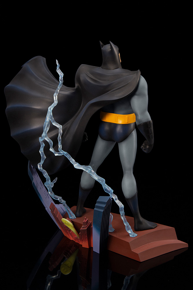 Batman The Animated Series – Opening Sequence Batman Statue Koto-Batman-Animated-ARTFX-003