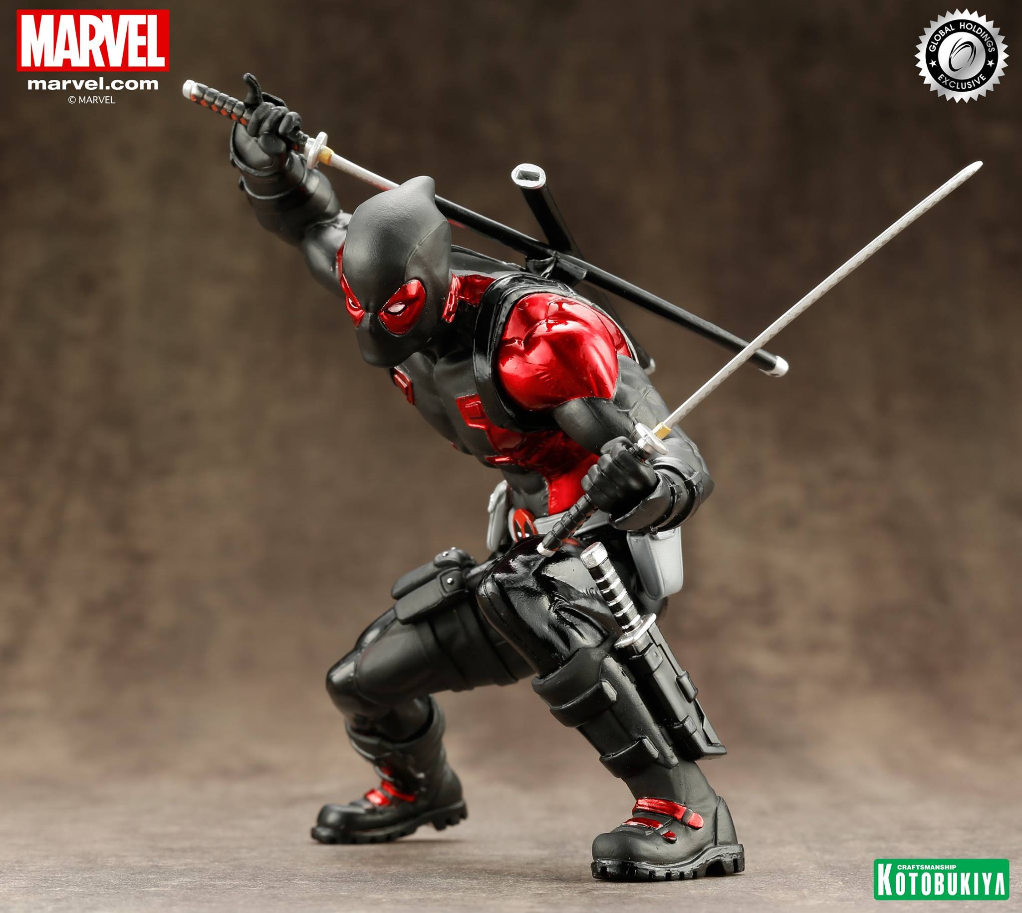 DEADPOOL BLACK SUIT ARTFX STATUE Deadpool-black-suit_03