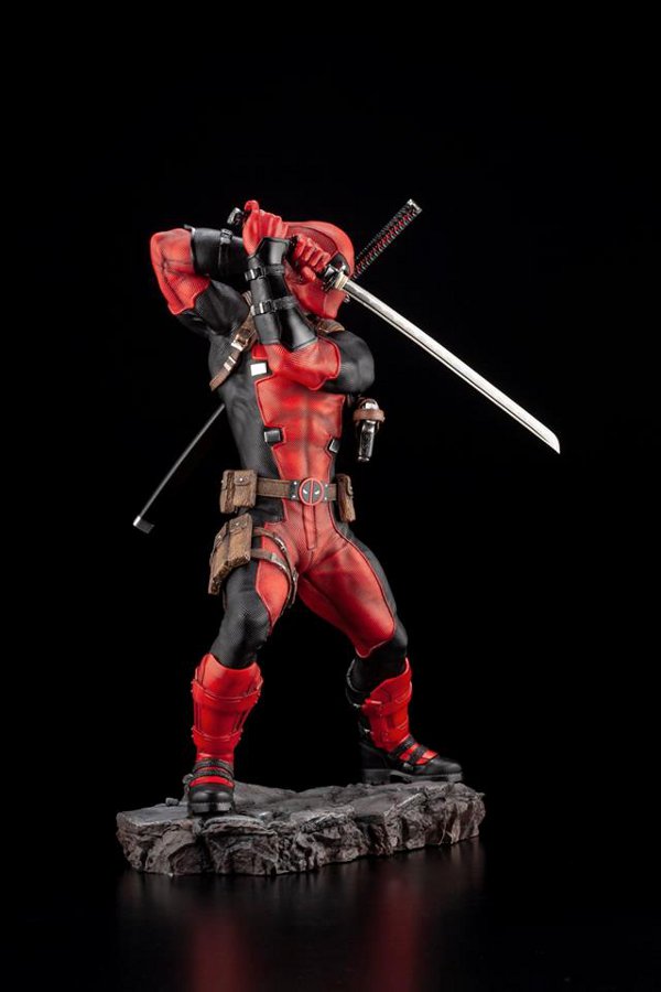 DEADPOOL MAXIMUM FINE ART STATUE DEADPOOL-MAXIMUM-FINE-ART-STATUE-4