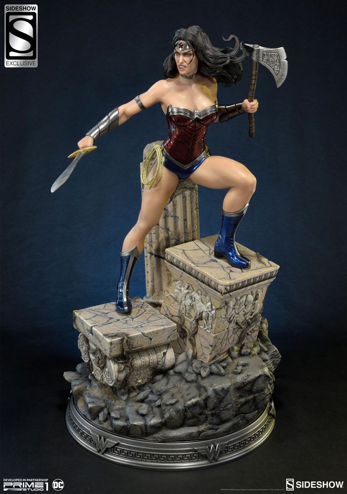 WONDER WOMAN ' NEW 52 ' Statue Wonder-woman-statue-sideshow-21