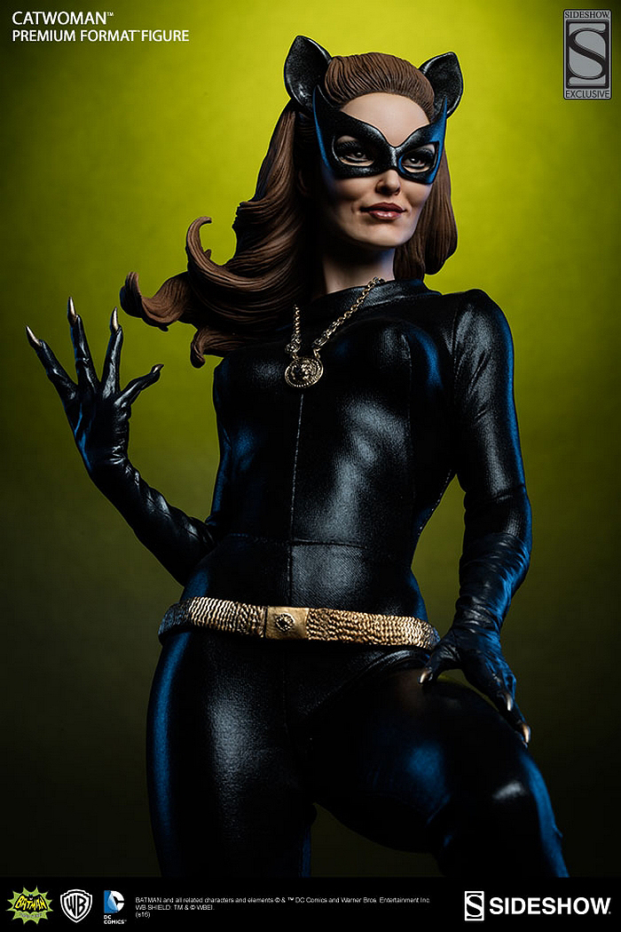 CATWOMAN 60' JULIE NEWMAR PREMIUM FORMAT Catwoman-Julie-Newmar-premium-sideshow-02-Copier-