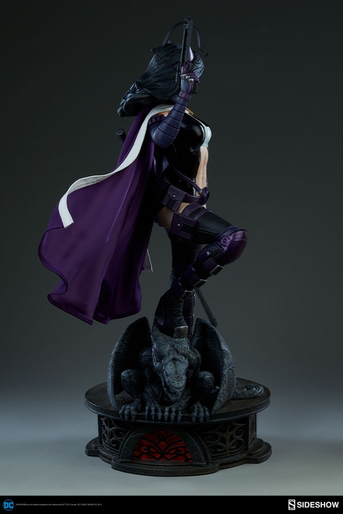 HUNTRESS PREMIUM FORMAT   Huntress-premium-sideshow-08