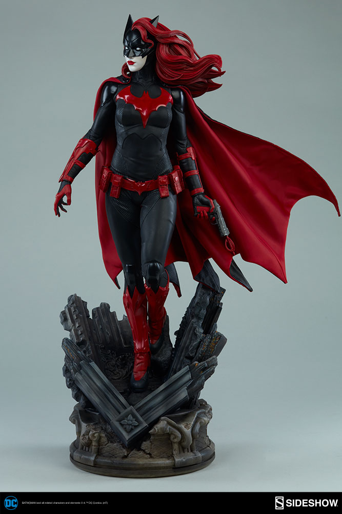 BATWOMAN PREMIUM FORMAT Dc-comics-batwoman-premium-format-figure-sideshow-300471-08