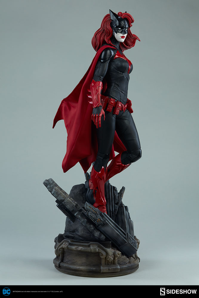 BATWOMAN PREMIUM FORMAT Dc-comics-batwoman-premium-format-figure-sideshow-300471-13