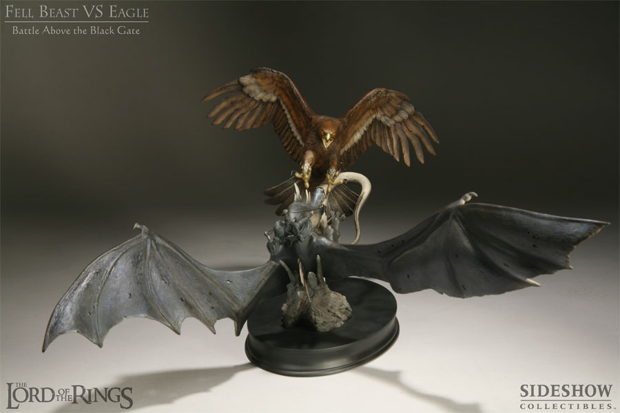 LOTR: FELL BEAST VS EAGLE  'Battle Above the Black Gate'  Diorama Battle-Above-the-Black-Gate-Fell-Beast-VS-Eagle-9715_press-01