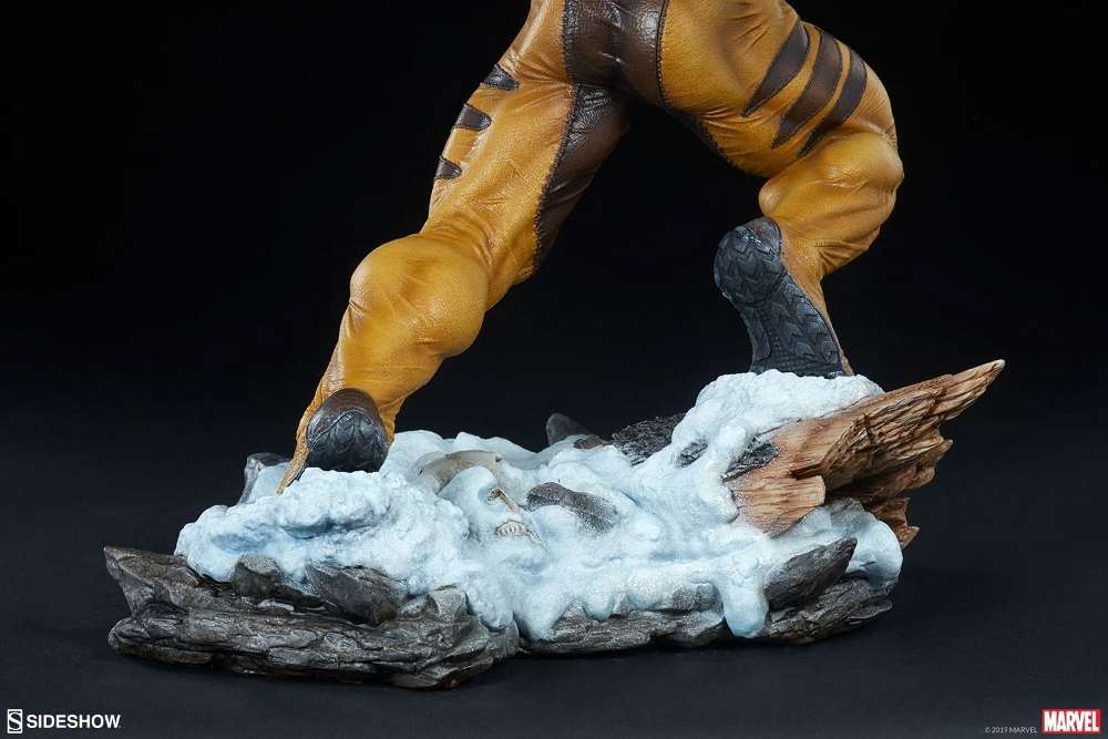 Sabretooth Premium Format Figure Sabretooth-Premium-Format-Figure-16