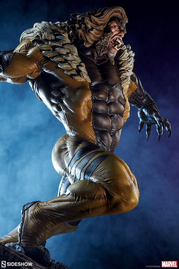 Sabretooth Premium Format Figure Sabretooth-Premium-Format-Figure-17