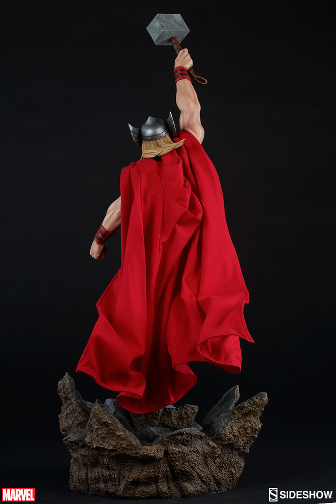 THOR – Avengers Assemble Statue  Thor-avengers-assemble-statue-sideshow-06