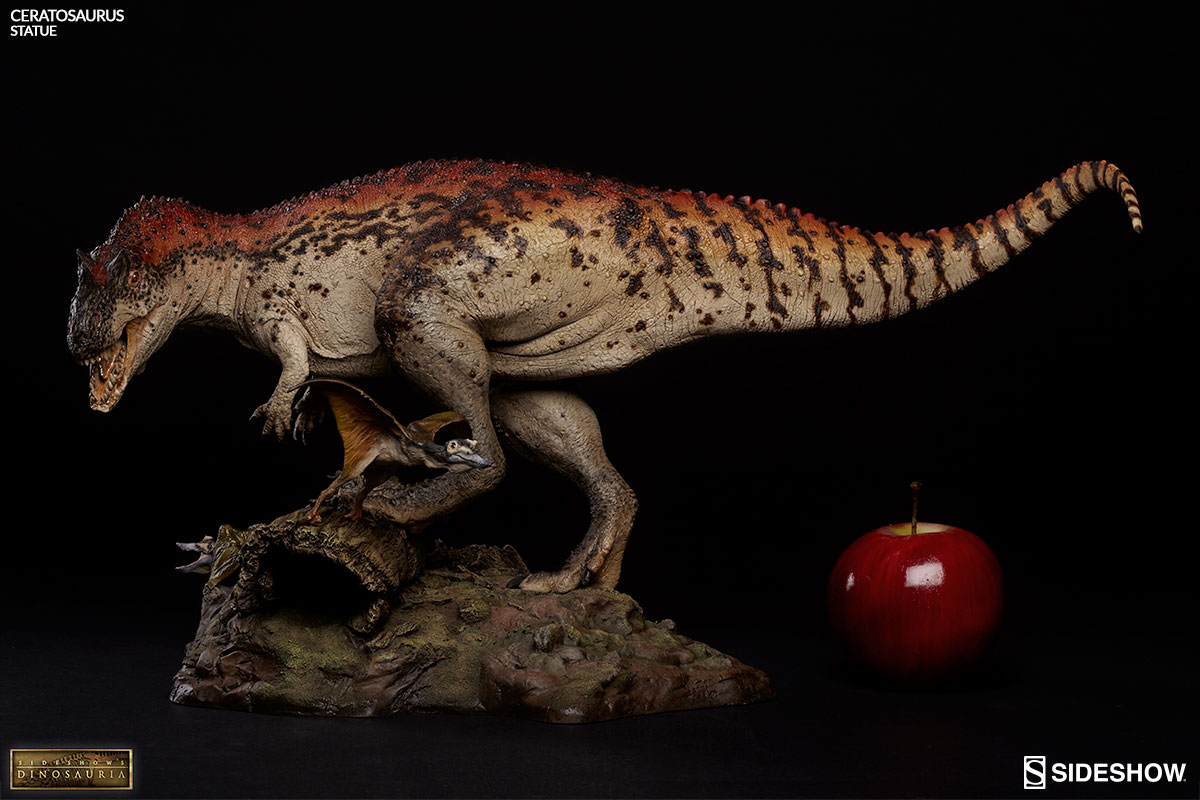 DINOSAURIA: CERATOSAURUS Statue Dinosauria-ceratosaurus-statue-sideshow-200363-03