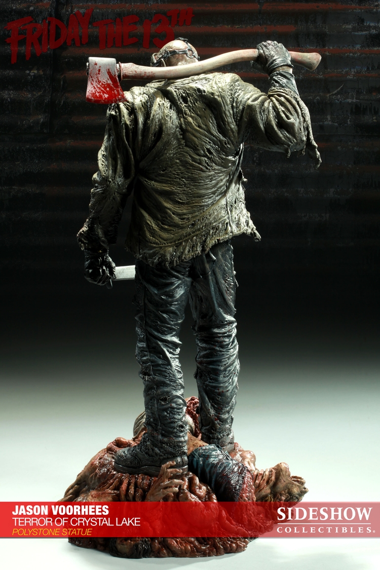 JASON VOORHEES Statue Jason-voorhees-statue-200051_press-04