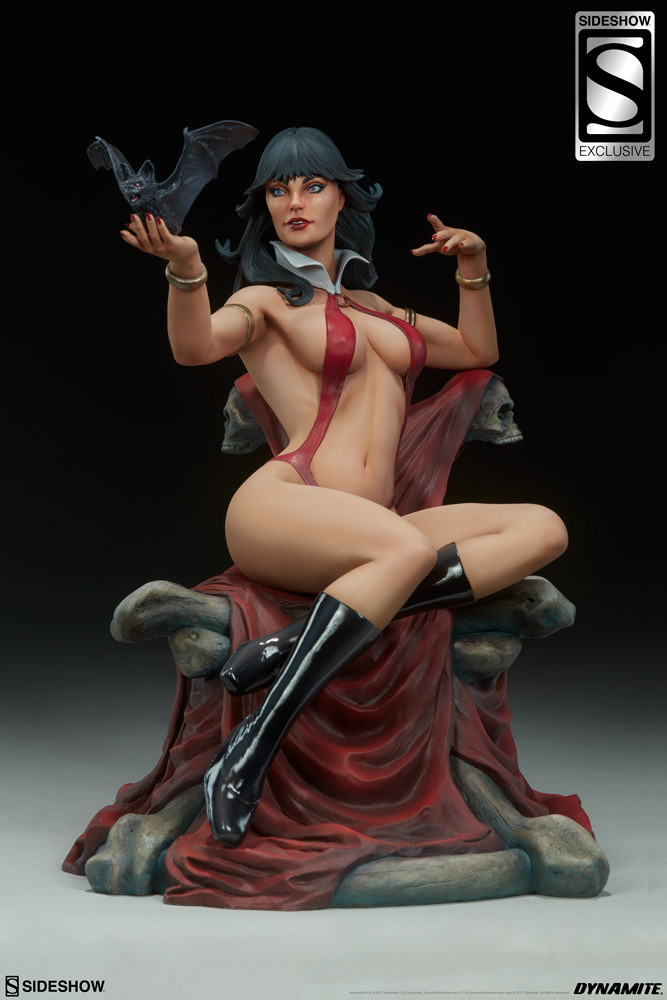 VAMPIRELLA ' DODSON '  Statue Vampirella-statue-200320-15