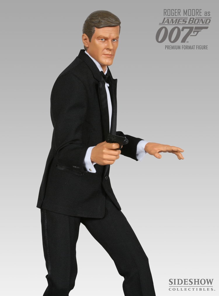 JAMES BOND 007 (ROGER MOORE) Premium format Roger-moore-james-bond-premium-format-7136_press-02