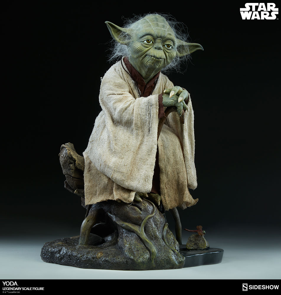 STAR WARS: YODA Legendary Scale Figure Star-wars-yoda-legendary-scale-figure-sideshow-400159-08