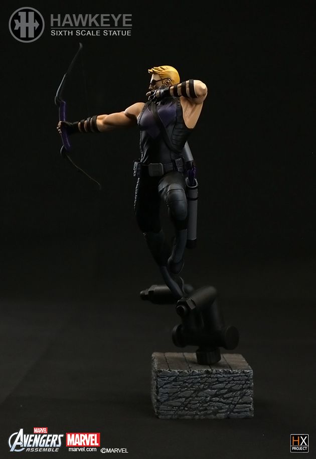 XM Studios : Hawkeye Sixth Scale Statue Xm-Hawkeye-project-03