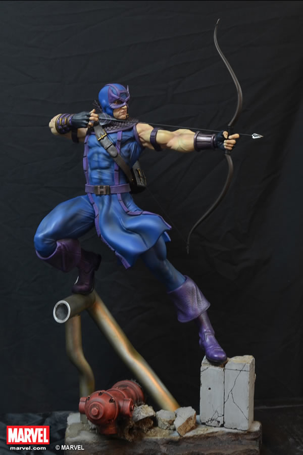 Premium Collectibles : Hawkeye - Comics version XM-hawkeye-premium-01