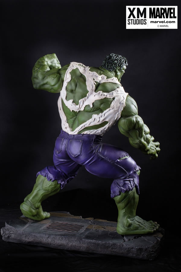 Premium Collectibles : Incredible Hulk - Comics Version XM-hulk-premium-05
