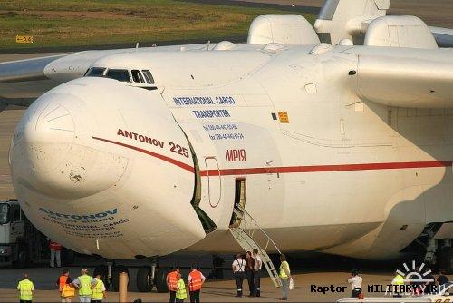 آشنایی با بزرگترین هواپیمای دنیا، آنتونف-225  1181989883_antonov_an225_mriya_22