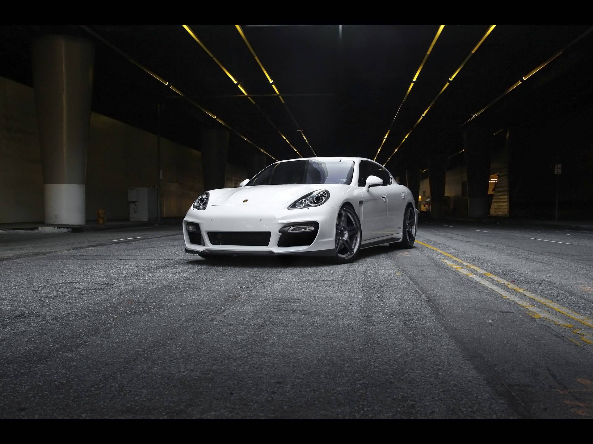 [Collection] All Game Photo........ - Page 2 1722795728_vorsteiner-porsche-v-pt-panamera-front-angle-wallpapers_30043_1920x1440