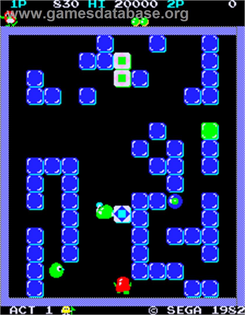 VIDEOGAMES  - Pagina 8 Pengo_-_1982_-_Sega