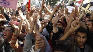 متابعة لتظاهرات النصارى احتجاجا على ما يدعونه هدم كنيسة المريناب .. وعشرات القتلى والمصابيين 2011-634537791190687543-68