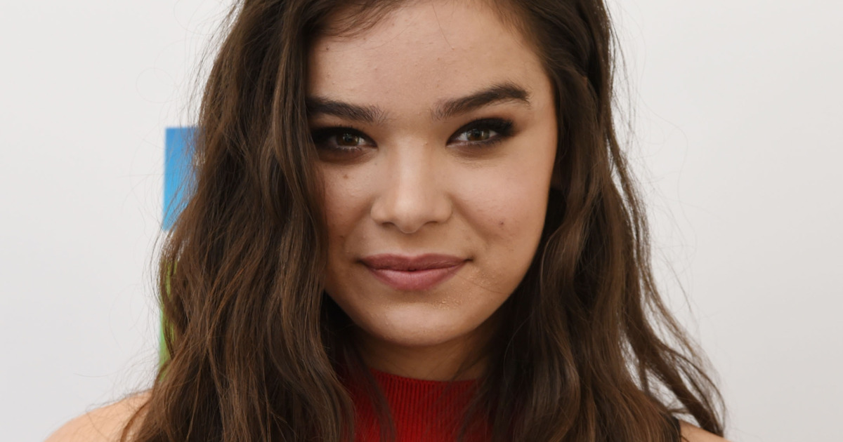 Doctor Ellen Jones Hailee-steinfeld